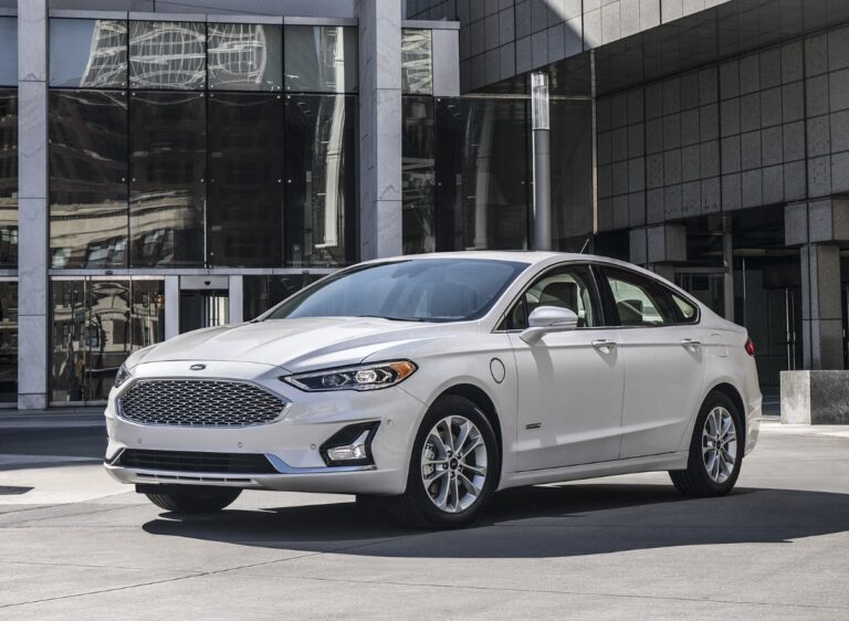 2027 Ford Fusion Review